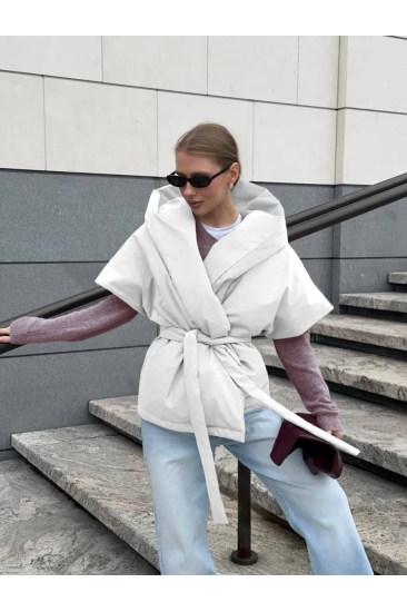 751| Жилетка Markl Oda с капюшоном белая | Уцененный товар